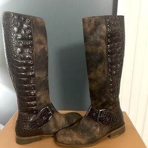 Donald Pliner Riding Boots